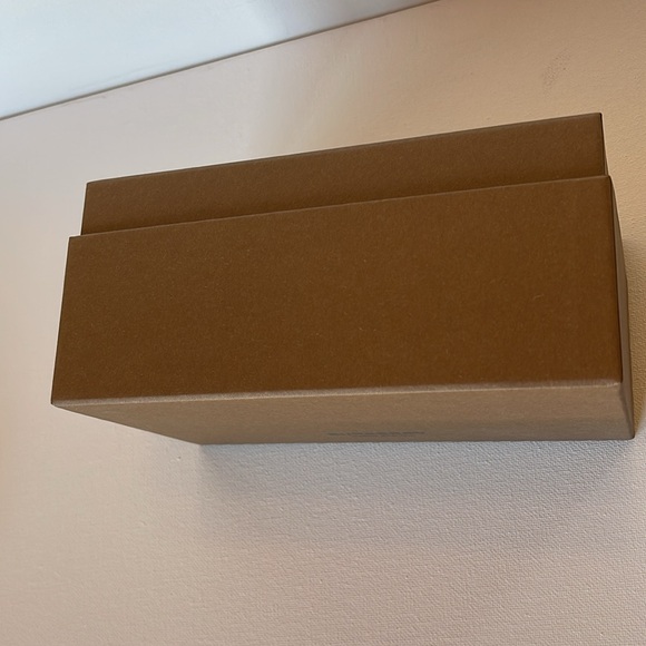 NIB BURBERRY SUNGLASSES 47-25-140 MADE IN ITALY - Picture 14 of 17